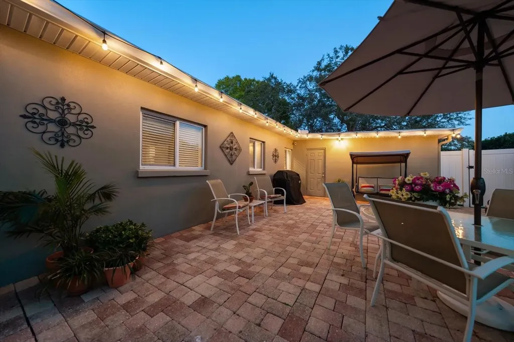 1718 Meredith Lane Belleair FL 33756