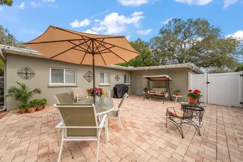 1718 Meredith Lane Belleair FL 33756