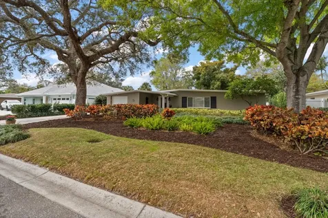1718 Meredith Lane Belleair FL 33756