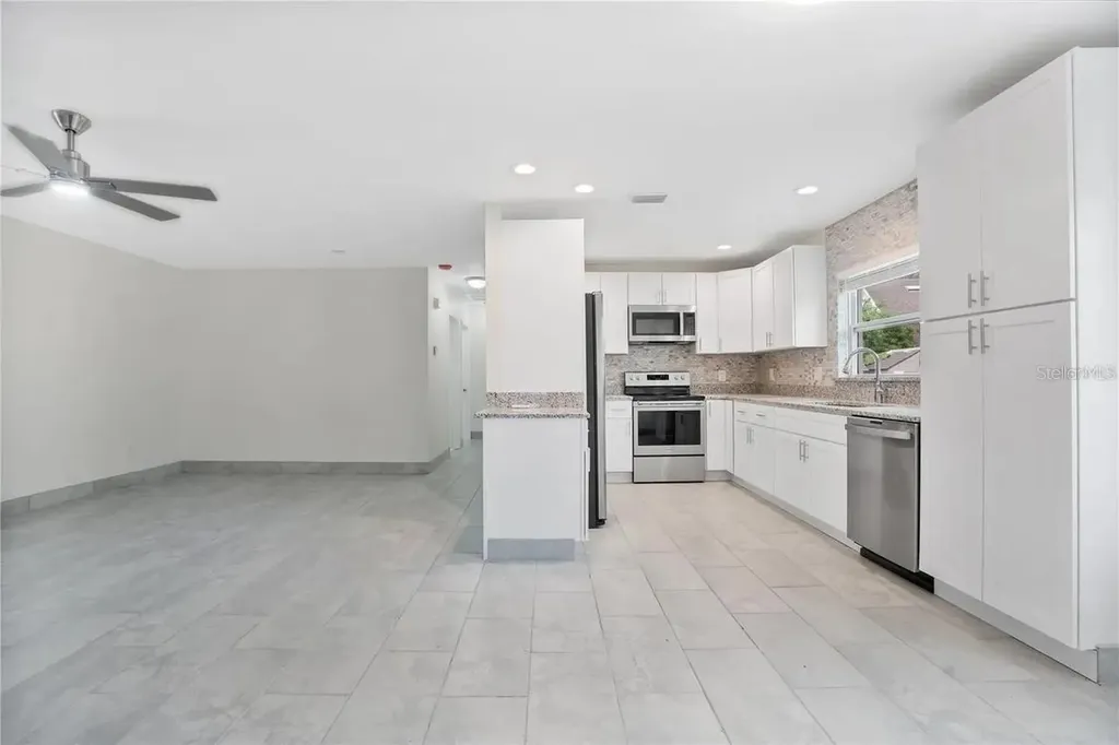 404 Longfellow Boulevard Lakeland FL 33801