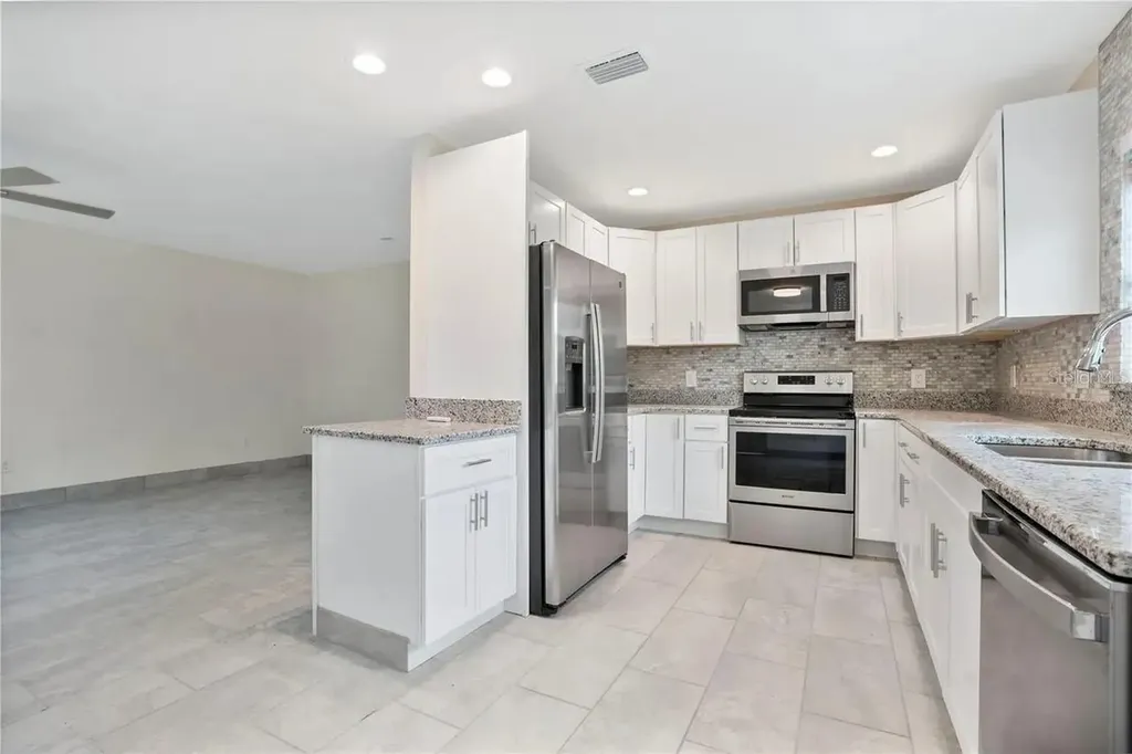 404 Longfellow Boulevard Lakeland FL 33801