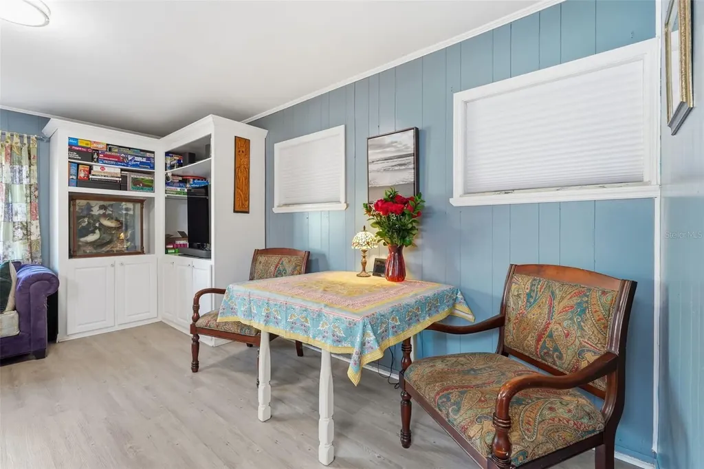155 6th Street NE Largo FL 33770