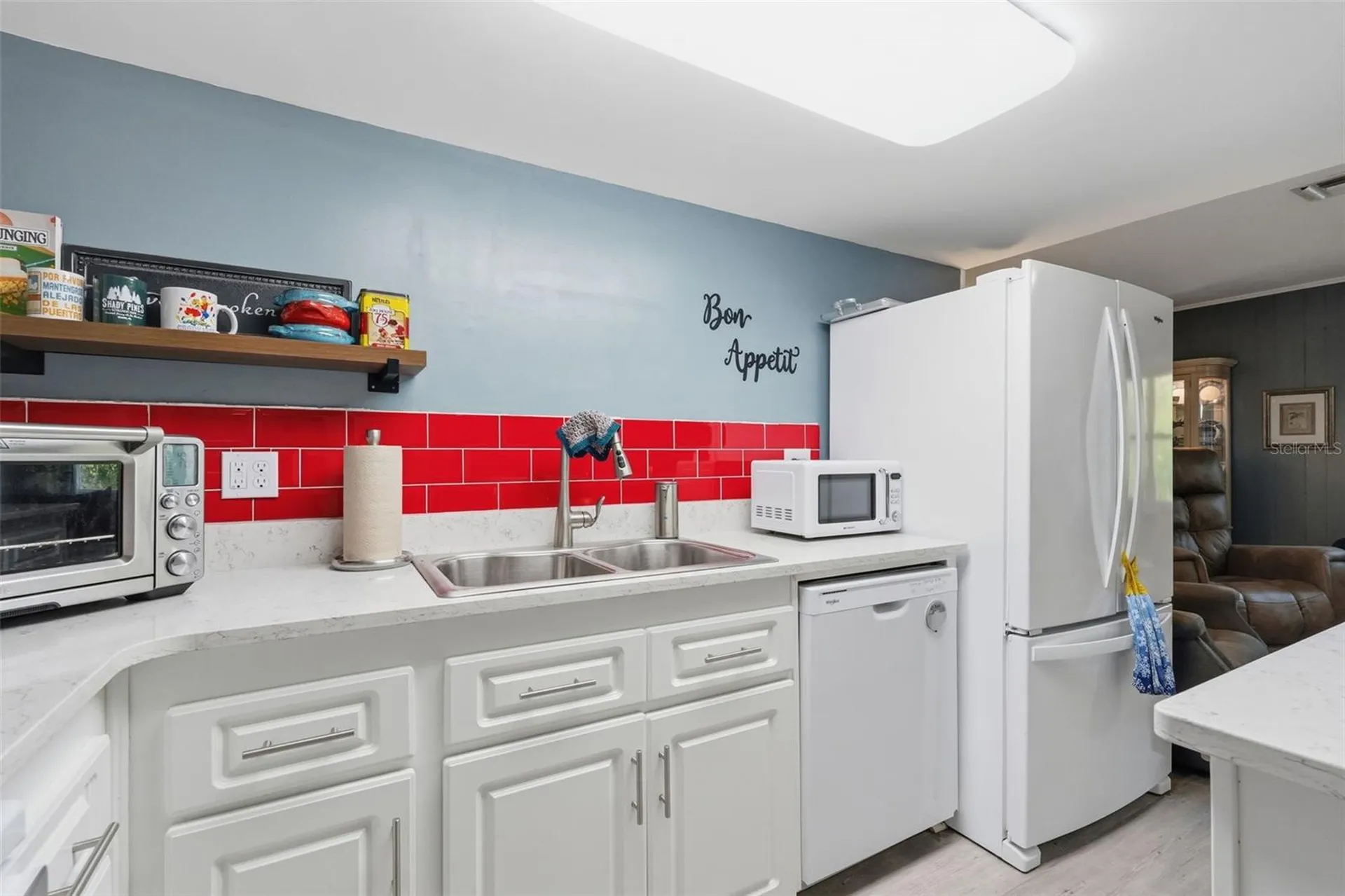 155 6th Street NE Largo FL 33770