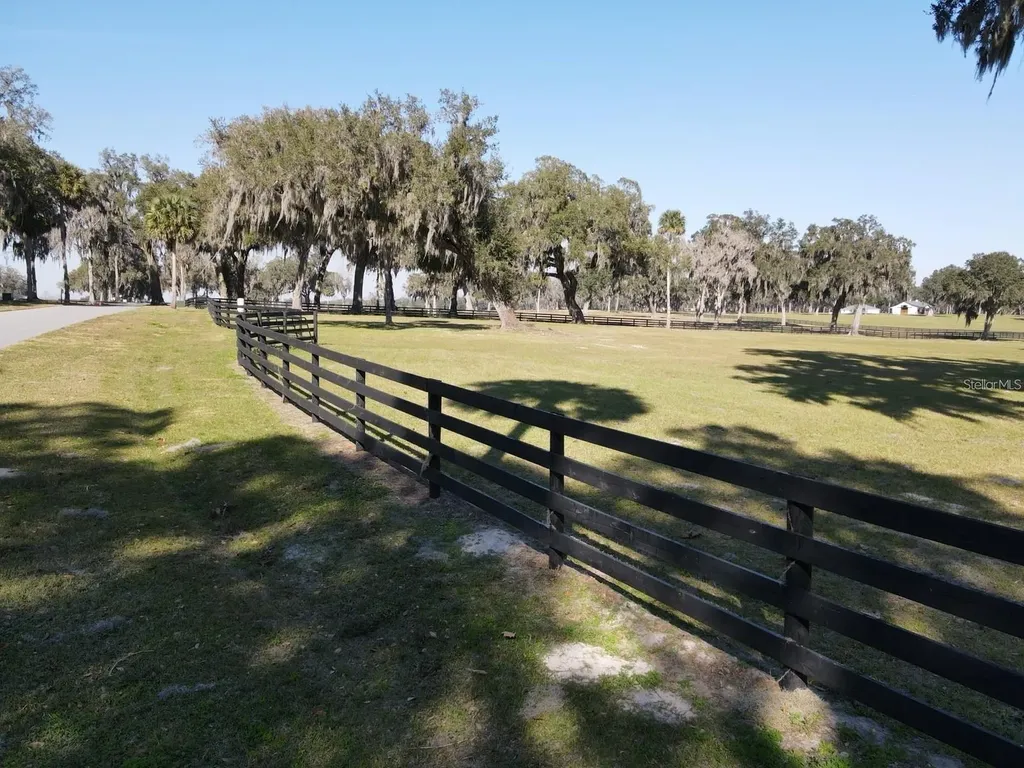 SE 57th Terrace Summerfield FL 34491