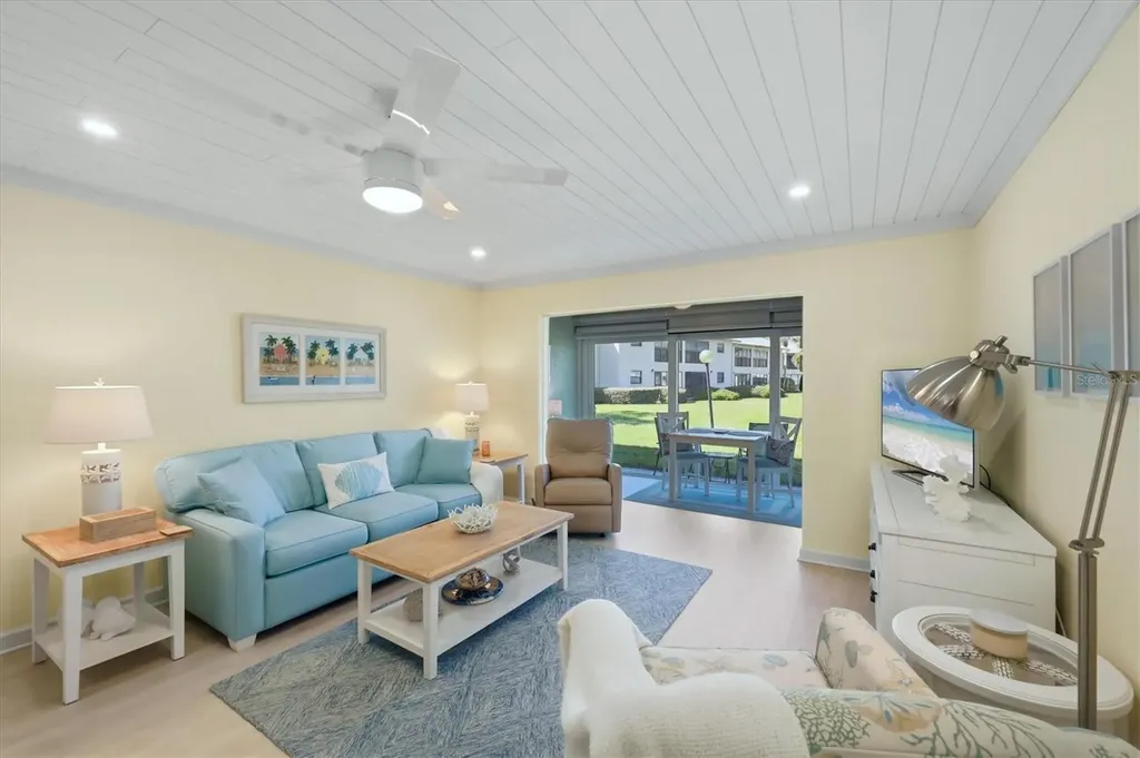 380 Three Lakes Lane Venice FL 34285