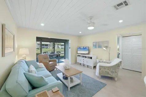 380 Three Lakes Lane Venice FL 34285