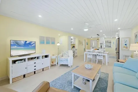 380 Three Lakes Lane Venice FL 34285