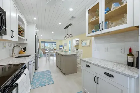 380 Three Lakes Lane Venice FL 34285