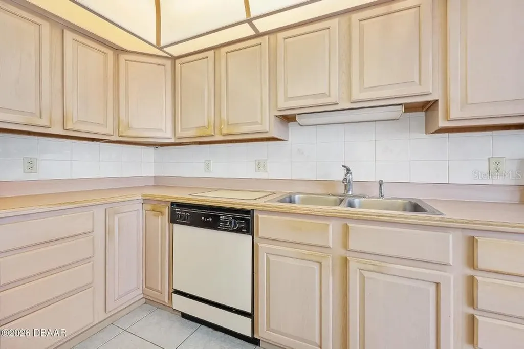 4 Dolphin Avenue Ormond Beach FL 32176
