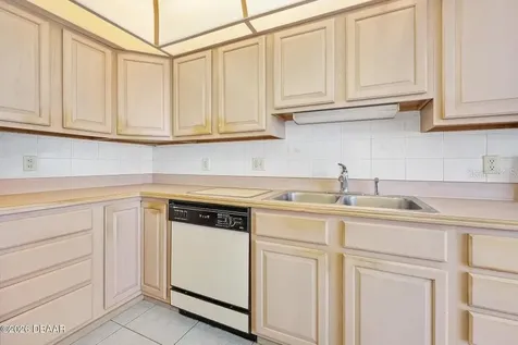 4 Dolphin Avenue Ormond Beach FL 32176