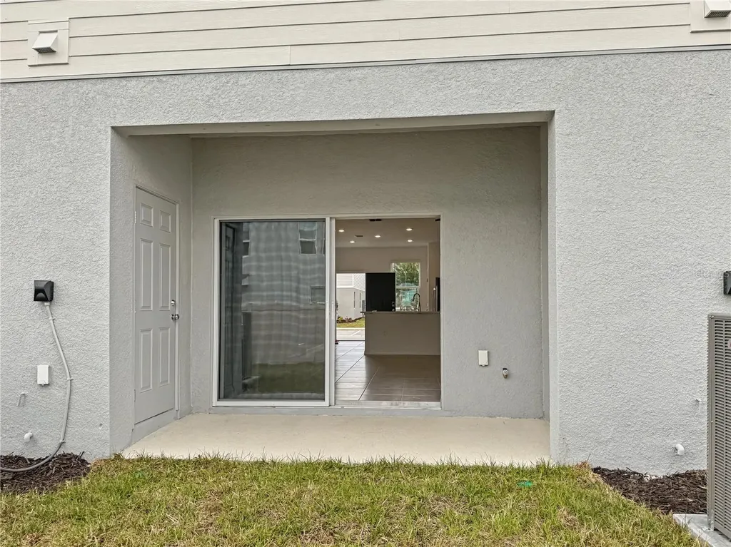 2949 Skyline Loop Kissimmee FL 34758