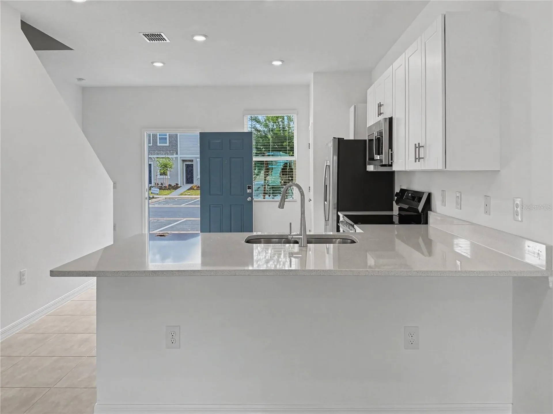 2949 Skyline Loop Kissimmee FL 34758