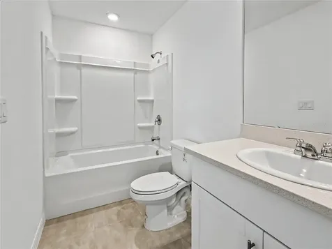 2949 Skyline Loop Kissimmee FL 34758