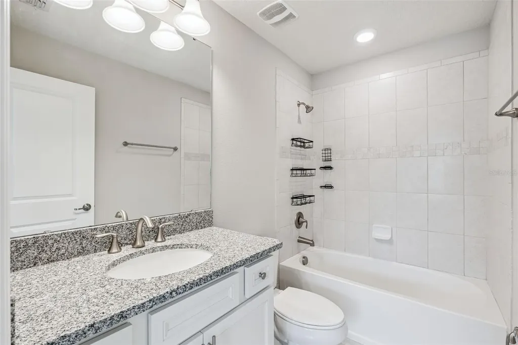 1318 Painted Bunting Avenue Oakland FL 34787
