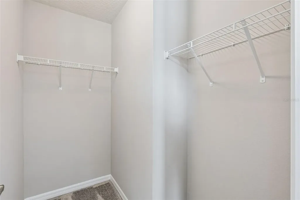 1318 Painted Bunting Avenue Oakland FL 34787