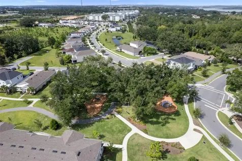 1318 Painted Bunting Avenue Oakland FL 34787