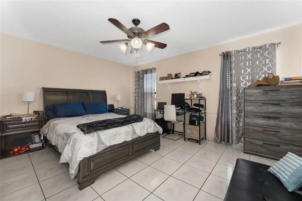 8713 Catbriar Bay Way Orlando FL 32829
