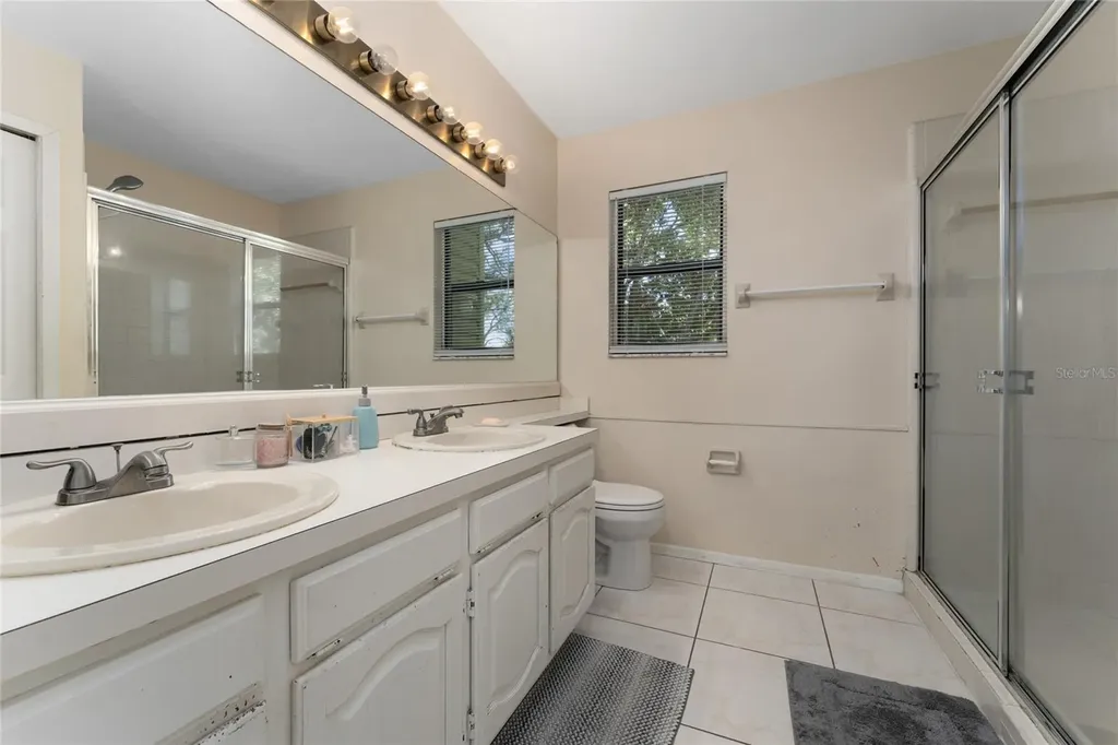 8713 Catbriar Bay Way Orlando FL 32829