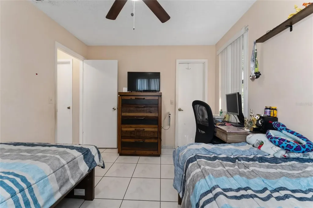 8713 Catbriar Bay Way Orlando FL 32829