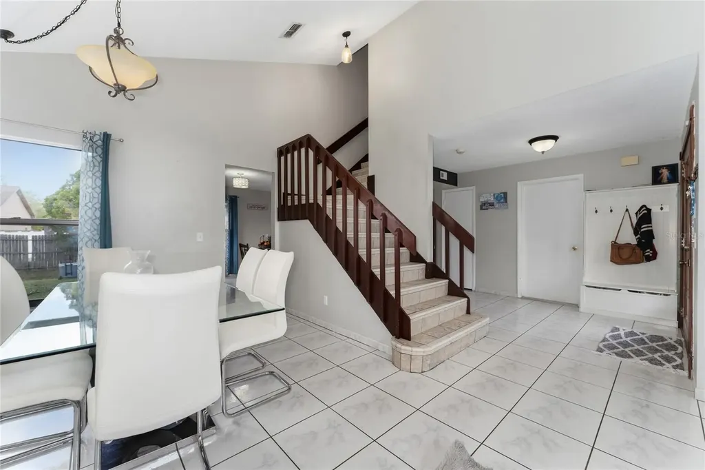 8713 Catbriar Bay Way Orlando FL 32829