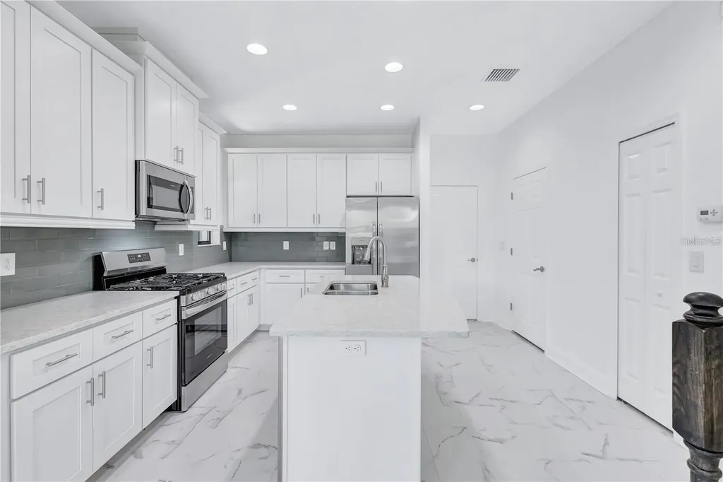5830 Circa Fishhawk Boulevard Lithia FL 33547