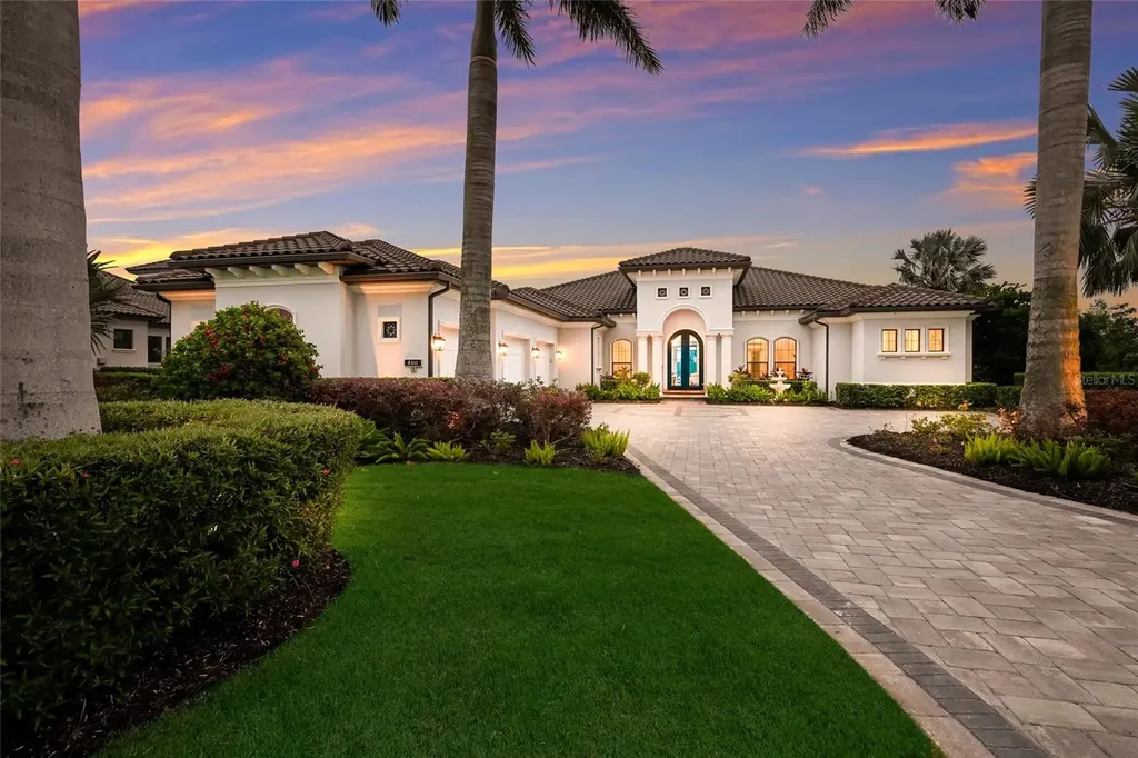 8411 Broadstone Court Bradenton FL 34202