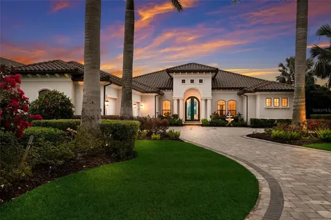 8411 Broadstone Court Bradenton FL 34202