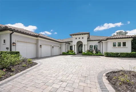 8411 Broadstone Court Bradenton FL 34202