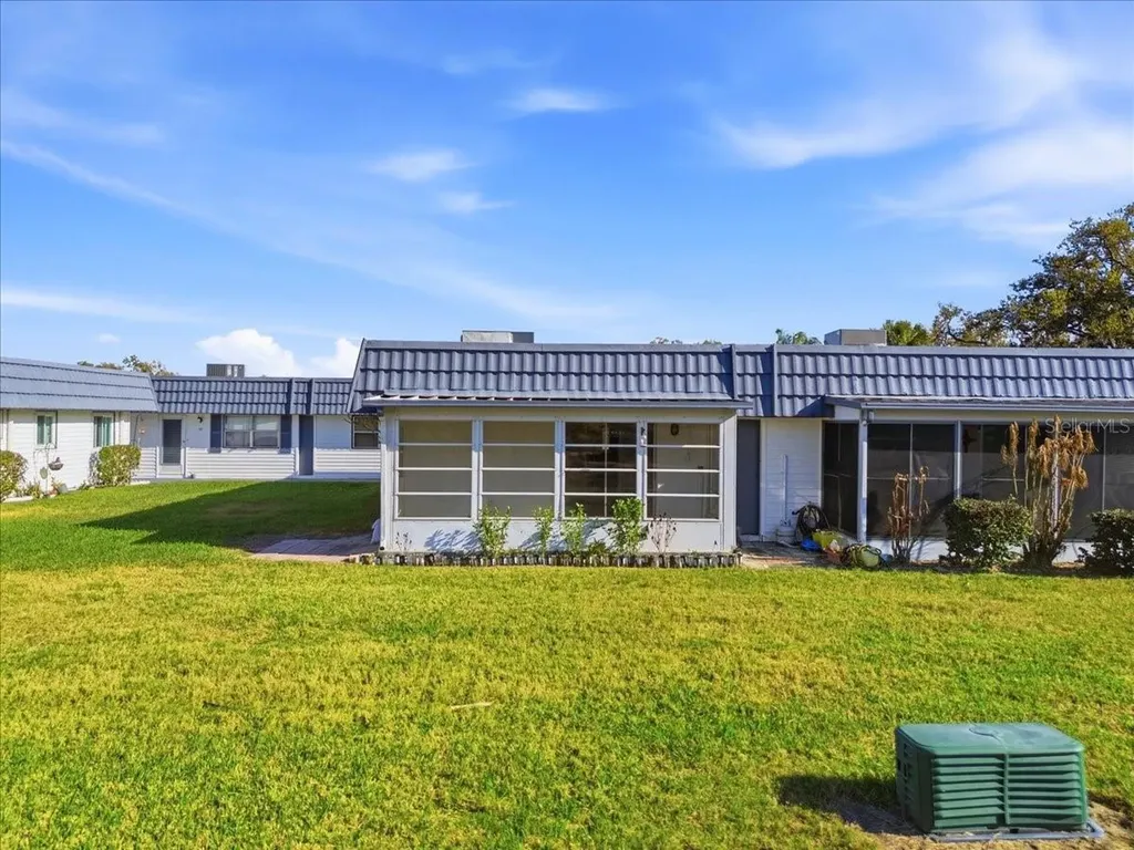 205 Andover Place N Sun City Center FL 33573