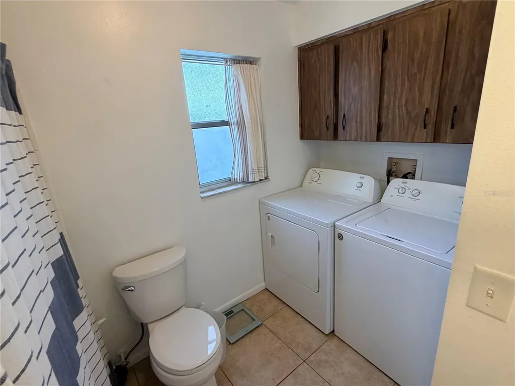 2010 1/2 Vine Street Leesburg FL 34748