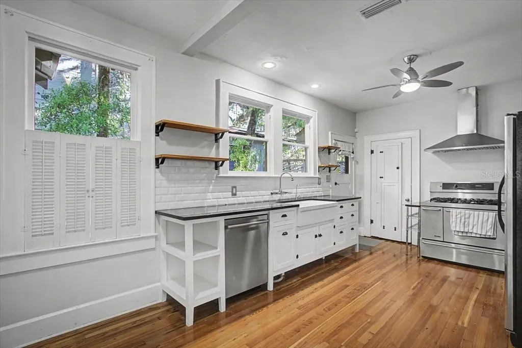 421 NE Boulevard Gainesville FL 32601