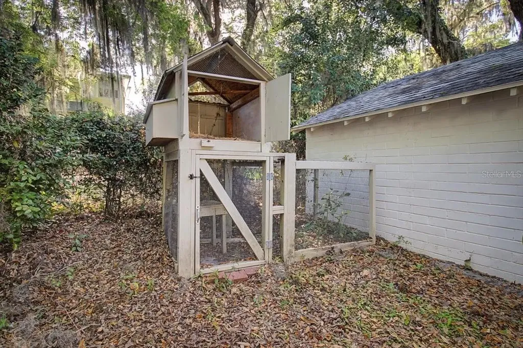 421 NE Boulevard Gainesville FL 32601