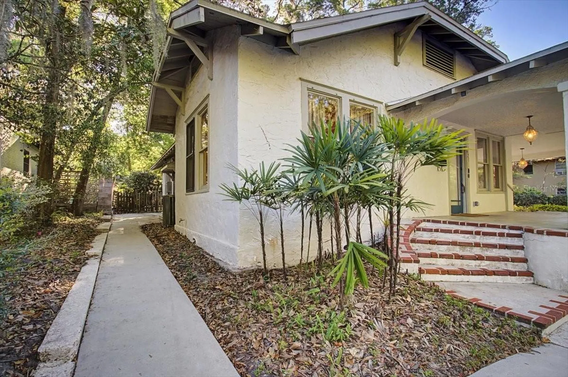 421 NE Boulevard Gainesville FL 32601