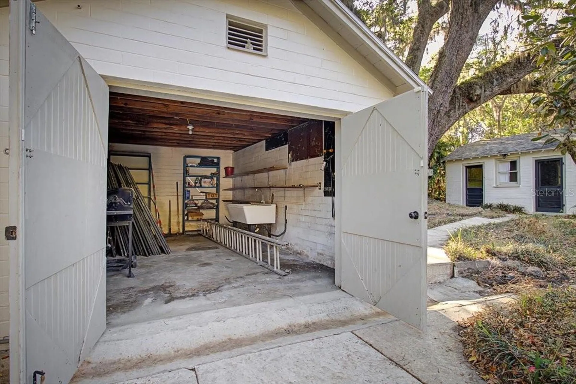 421 NE Boulevard Gainesville FL 32601