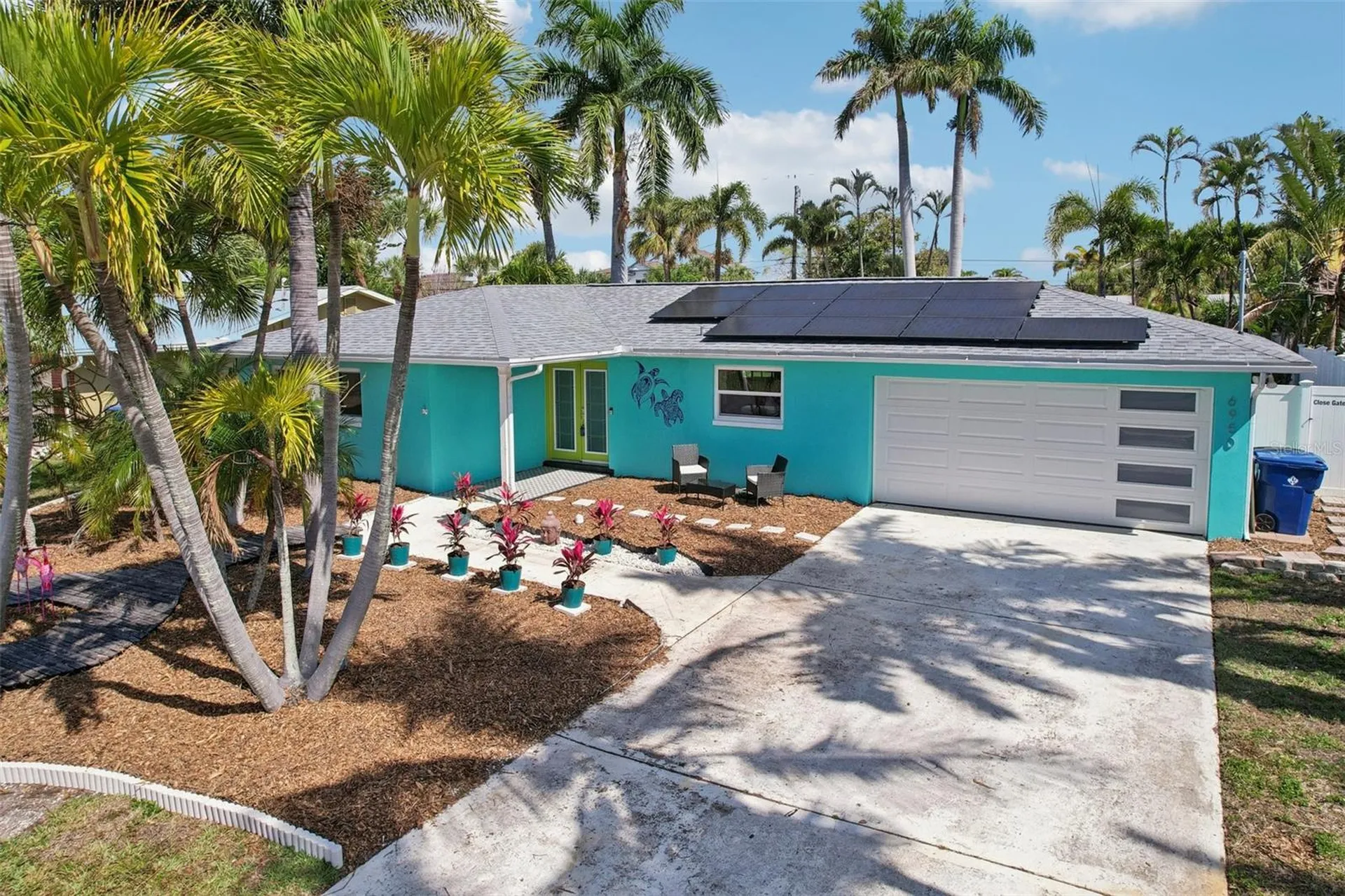 6950 Grande Vista Way S St Petersburg FL 33707