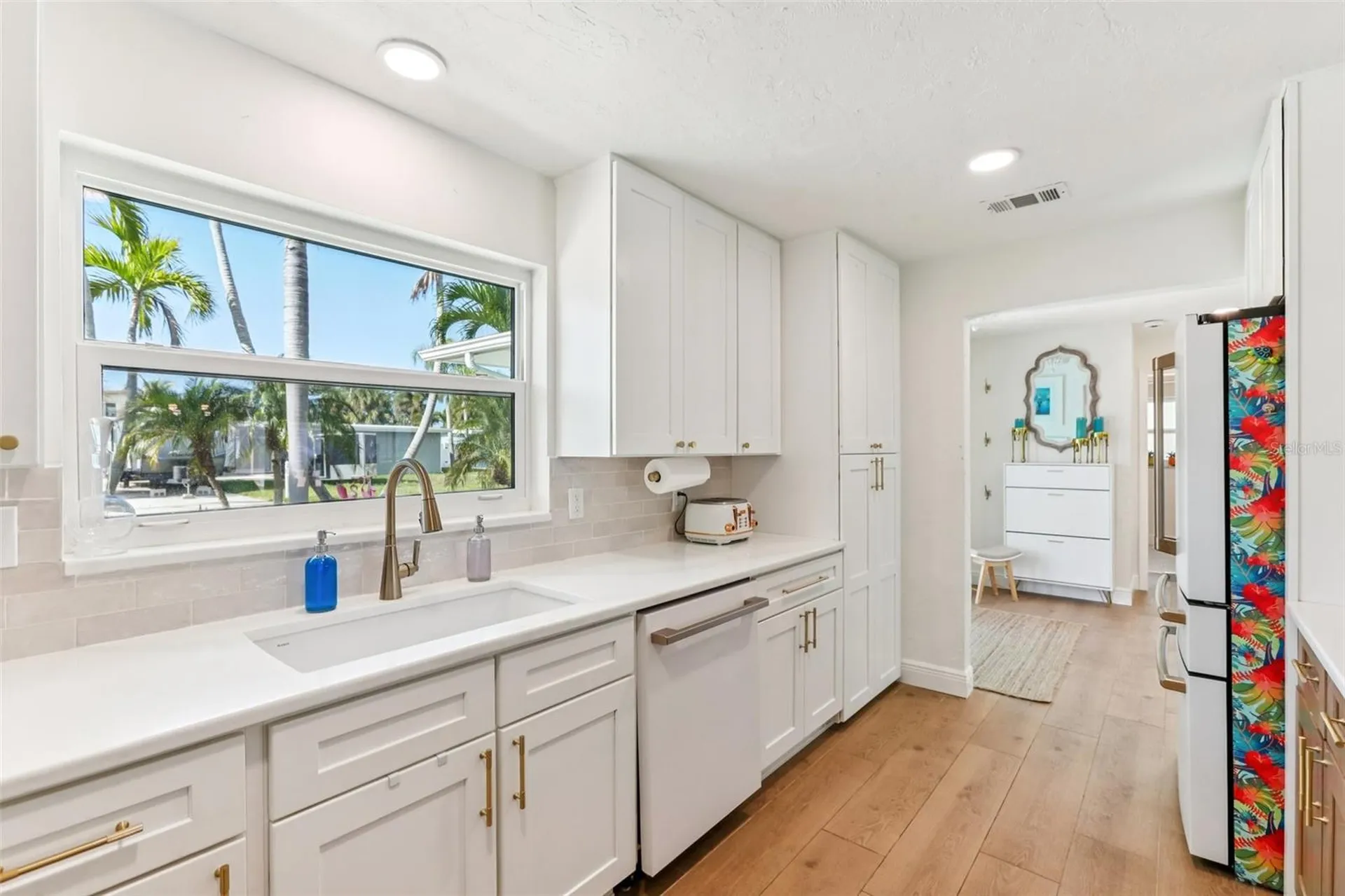 6950 Grande Vista Way S St Petersburg FL 33707
