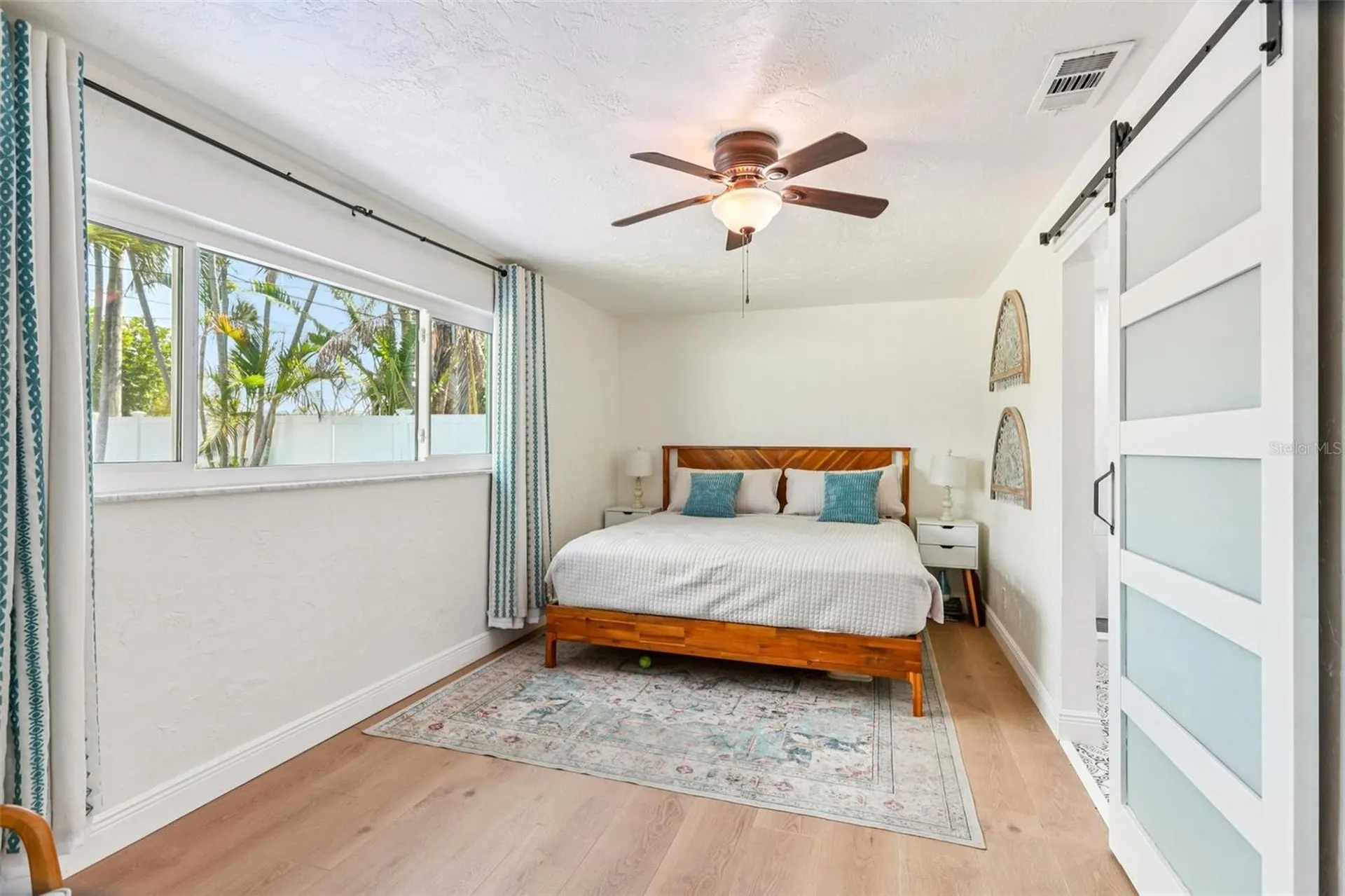 6950 Grande Vista Way S St Petersburg FL 33707