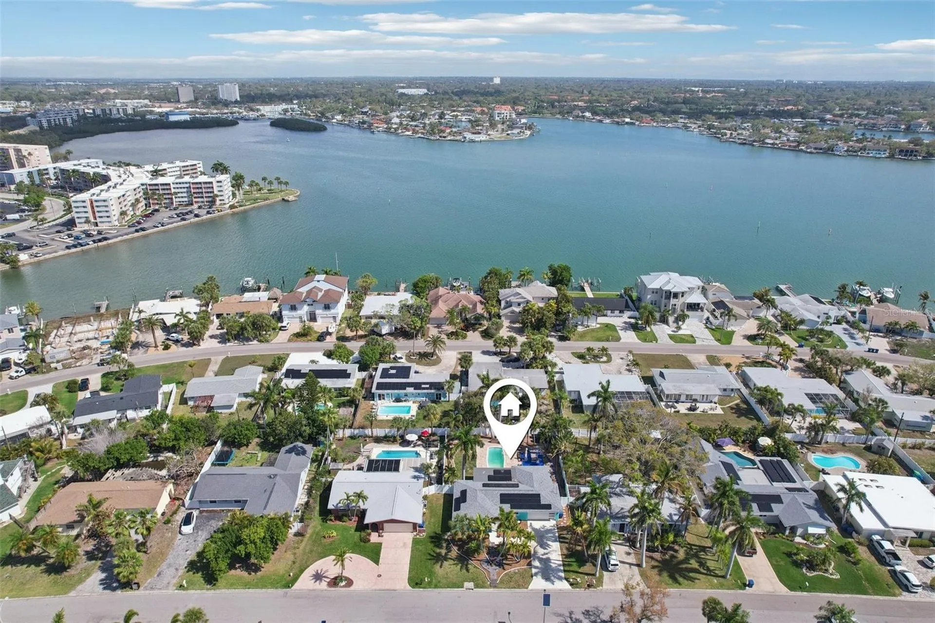 6950 Grande Vista Way S St Petersburg FL 33707