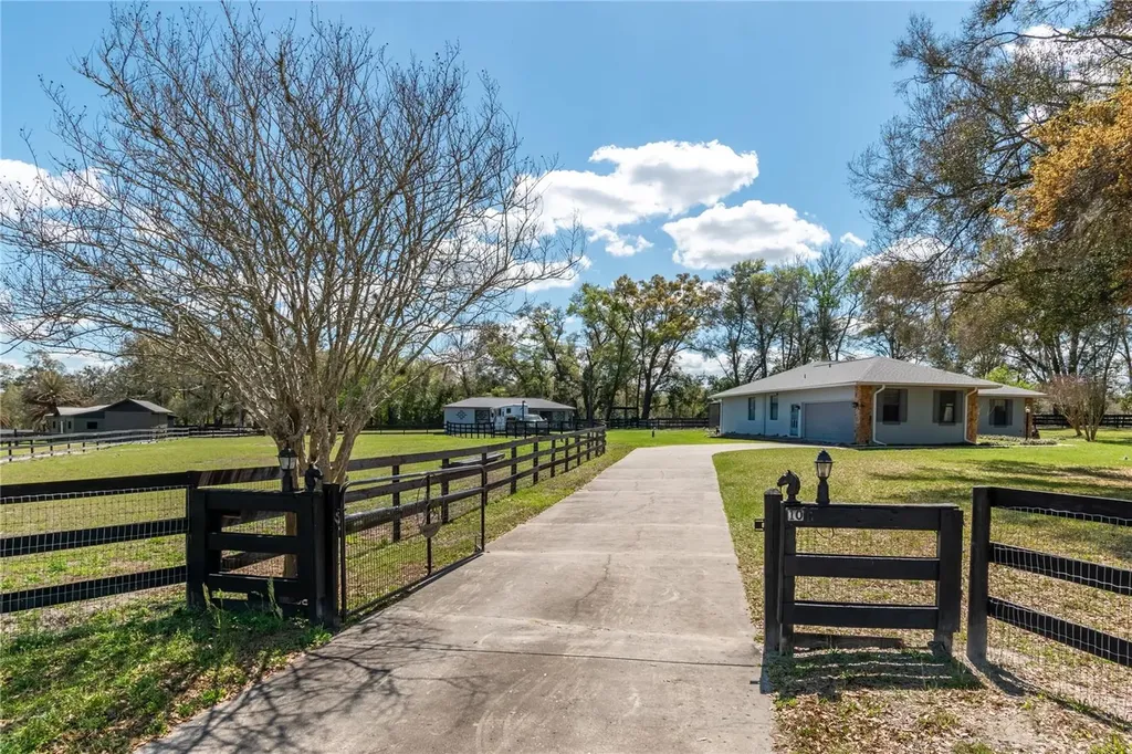 10 Carry Back Road Ocala FL 34482