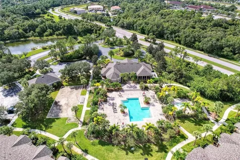 8911 Manor Loop Lakewood Ranch FL 34202