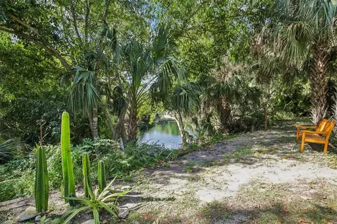 2411 Pheasant Lane Bradenton FL 34209