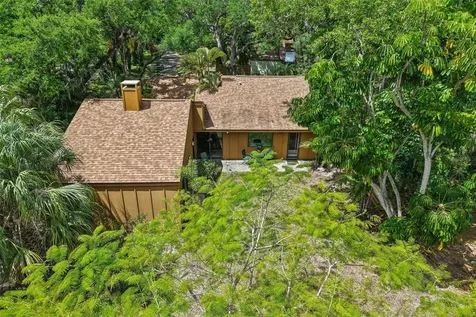 2411 Pheasant Lane Bradenton FL 34209