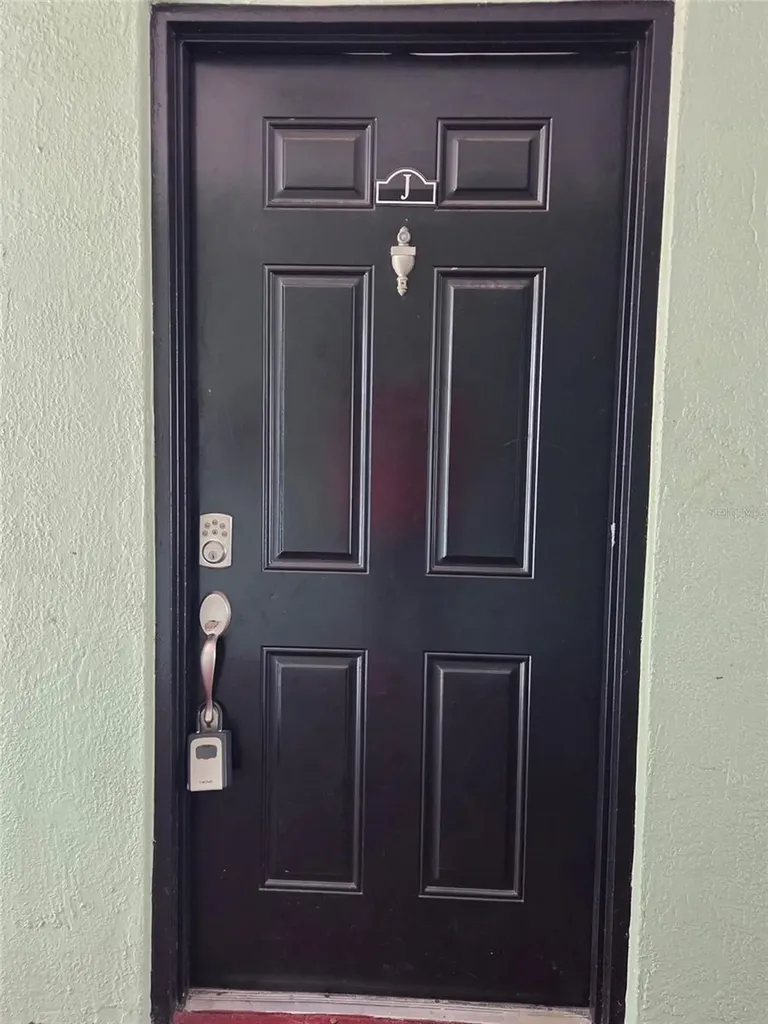 2035 Dixie Belle Drive Orlando FL 32812