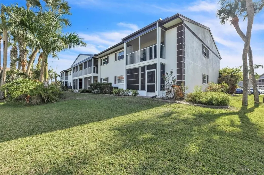 7043 New Post Drive North Fort Myers FL 33917