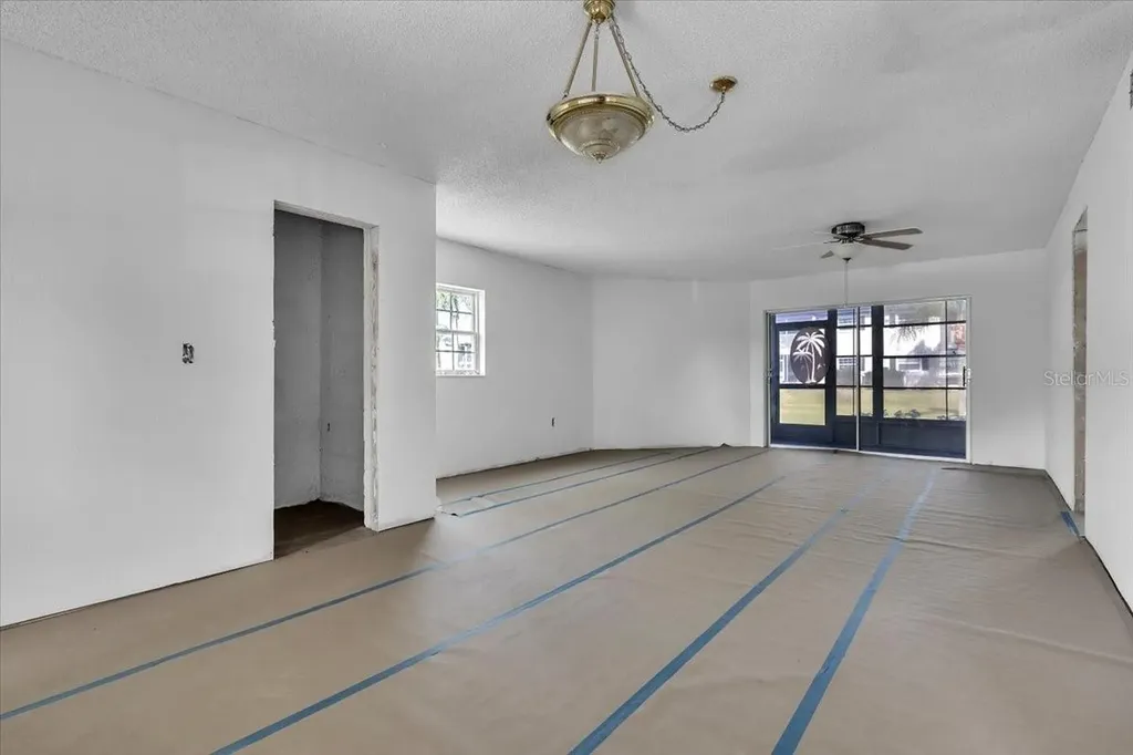 7043 New Post Drive North Fort Myers FL 33917