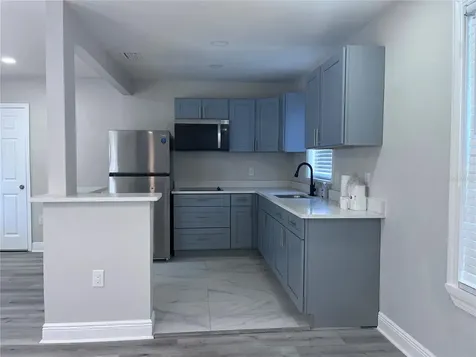 3215 W Pine Street Tampa FL 33607