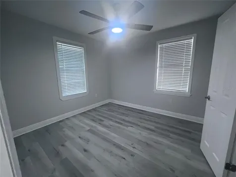 3215 W Pine Street Tampa FL 33607