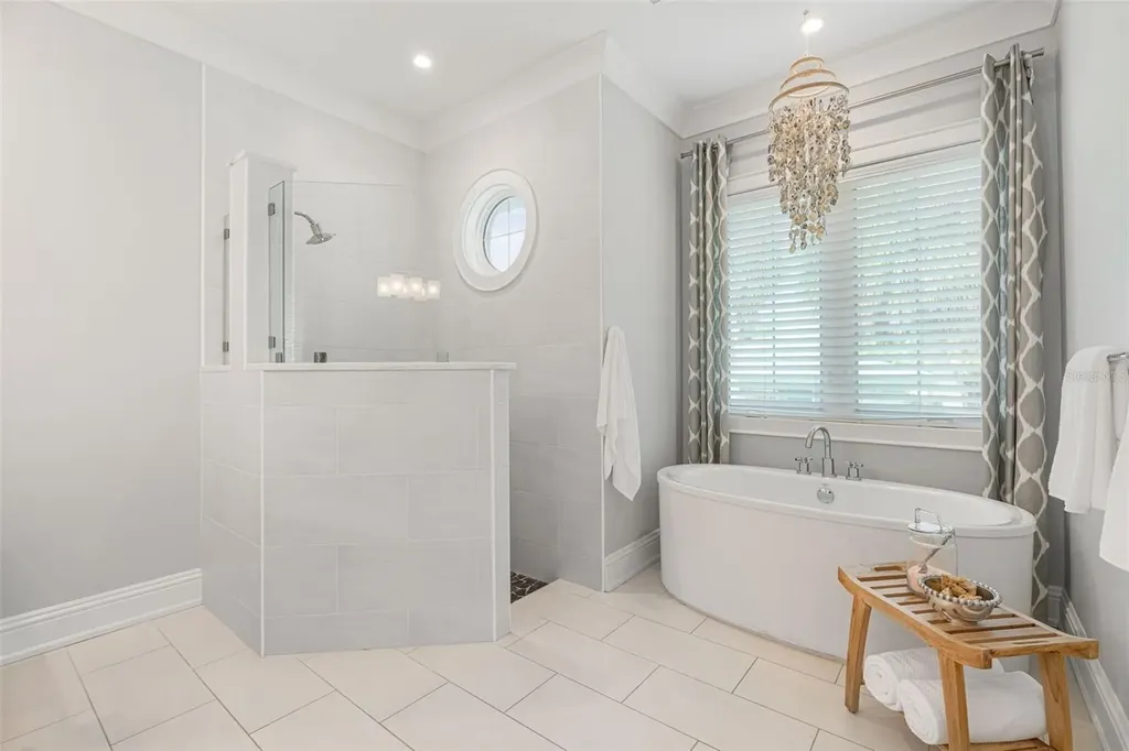 5569 Cape Leyte Drive Sarasota FL 34242