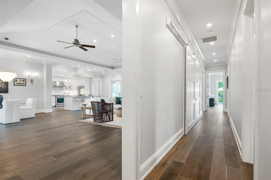 5569 Cape Leyte Drive Sarasota FL 34242