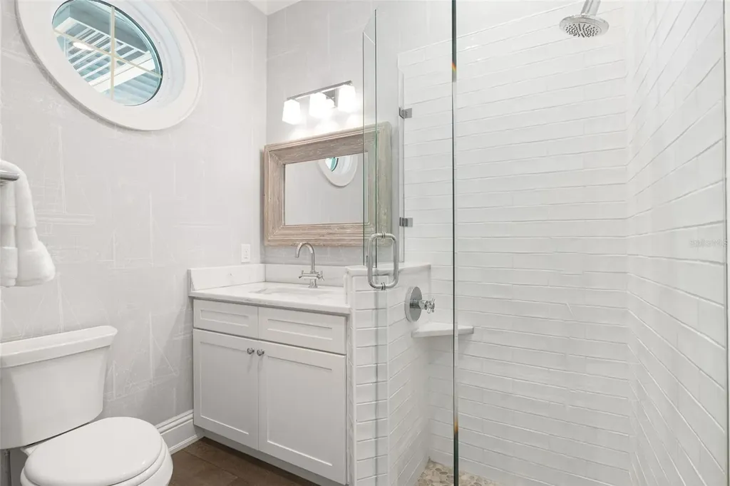 5569 Cape Leyte Drive Sarasota FL 34242